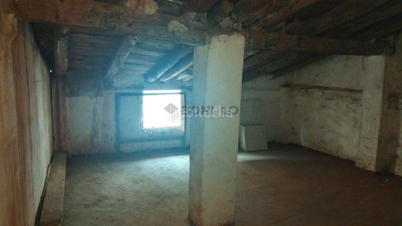 Foto dc8dfd7f-9db2-442f-b702-bcd78ca0b0d1. Casa amb aparcament a Villel