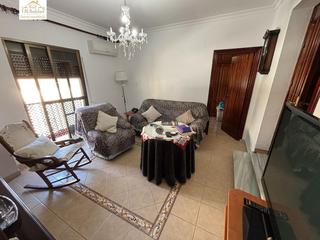 Casa a Centro. Se vende casa con local en el centro de puerto real