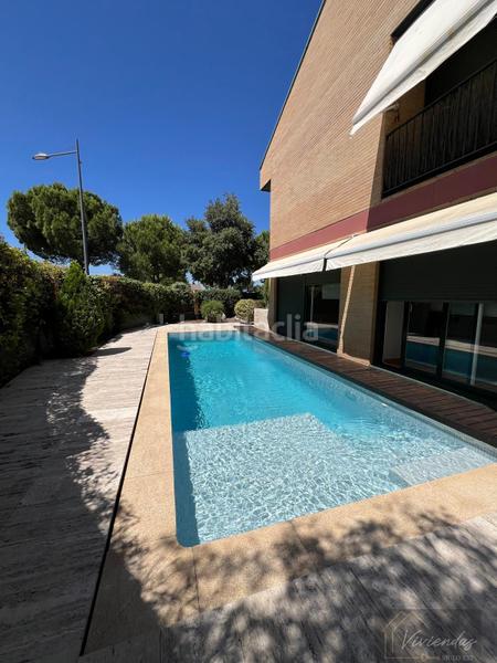 Foto 001c9b6f-0ee9-47f2-ad78-e7492ab07ba6. Xalet amb calefacció aparcament piscina a El Olivar de Mirabal Boadilla del Monte