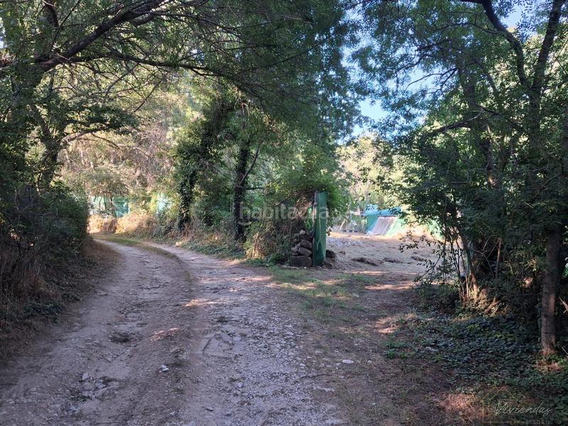 Foto e3909d71-2692-48e4-9f16-18417c2629c1. Masia a Bustarviejo