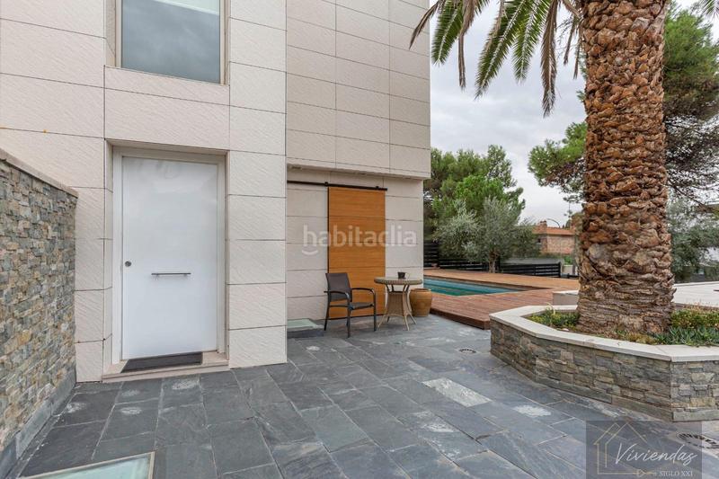 Foto 268cf7d5-981d-4f56-b4c0-d20b501501c2. Affitto chalet con riscaldamento parcheggio piscina in Villaviciosa de Odón