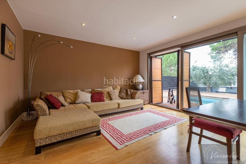 Foto d297af4c-4cf7-44dd-a97f-e65439fafd82. Rent chalet with heating parking pool in El Bosque Villaviciosa de Odón