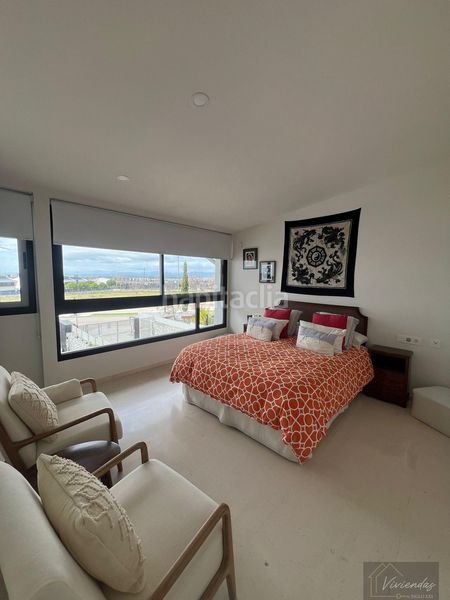 Foto 2769f347-00d3-47be-b634-23cfed38de69. Xalet amb calefacció aparcament piscina a El Olivar de Mirabal Boadilla del Monte