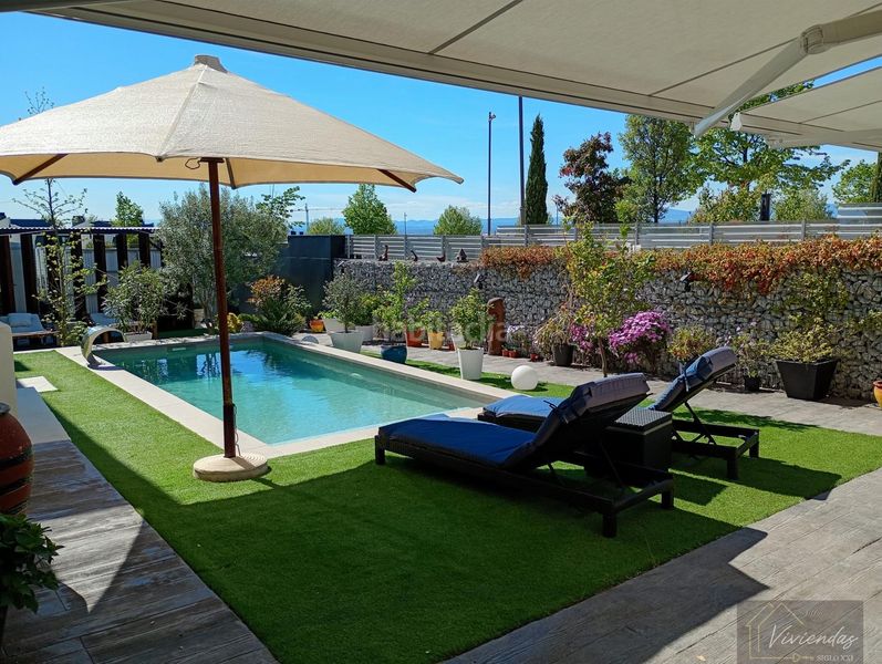 Foto 2e0ebb7d-1b3b-44a9-95d9-bc95480a13c8. Chalet  en El Olivar de Mirabal Boadilla del Monte