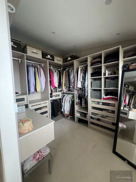 Foto 3b79aac9-50d4-4913-bfe4-5064f74f4e5e. Xalet amb calefacció aparcament piscina a El Olivar de Mirabal Boadilla del Monte