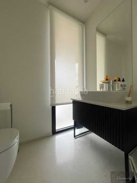 Foto 4307baca-e942-4671-8ffa-f47142cf7b96. Xalet amb calefacció aparcament piscina a El Olivar de Mirabal Boadilla del Monte