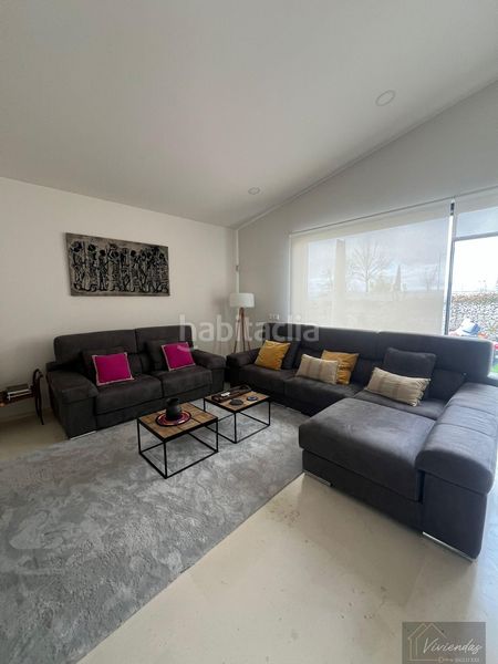 Foto 5f203799-b4b3-4e3c-9c27-35cb5ef66683. Xalet amb calefacció aparcament piscina a El Olivar de Mirabal Boadilla del Monte