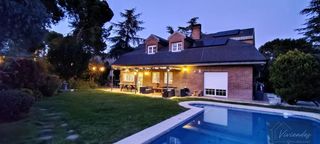 Rent Chalet  Monte segovia. Boadilla del montechalet