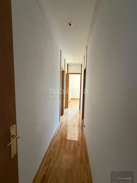 Foto 3ffe061a-b2d0-4efc-b6f4-742f8801ee94. Rent flat in isabel de farnesio 11 in Sector S Boadilla del Monte