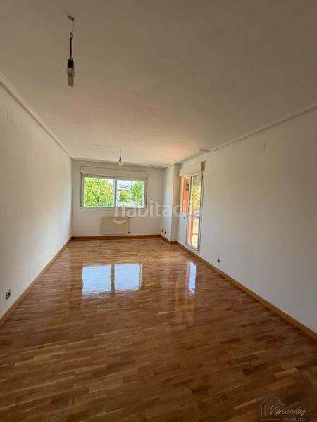 Foto 6aa5ba1c-beff-46b7-a7ab-9181c66a6dcf. Rent flat in isabel de farnesio 11 in Sector S Boadilla del Monte
