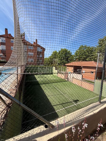 Foto dcd113fb-0d94-428f-9652-bcf0fe0724fb. Rent flat in isabel de farnesio 11 in Sector S Boadilla del Monte