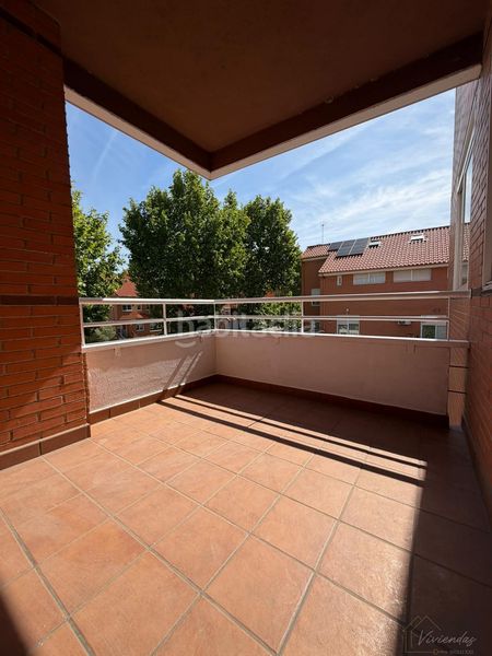 Foto e7a09b91-356d-4b45-83b6-85c410c57c90. Rent flat in isabel de farnesio 11 in Sector S Boadilla del Monte