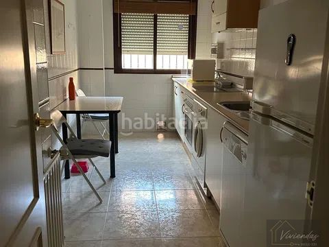 Foto ea6b950c-2ab0-49bd-a2a5-59687bc3aeb7. Pis amb calefacció a Sevilla la Nueva