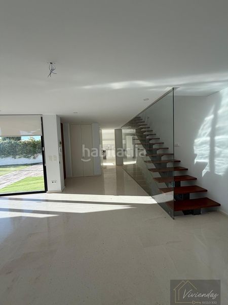 Foto b73a60fe-2bd3-4909-8a24-15392395531a. Lloguer xalet amb calefacció aparcament piscina a Boadilla del Monte