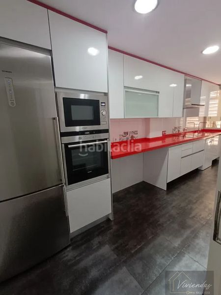 Foto 7e7625ad-6b94-40f9-8c6d-fe44d2767195. Rent flat with heating parking pool in Sector B Boadilla del Monte
