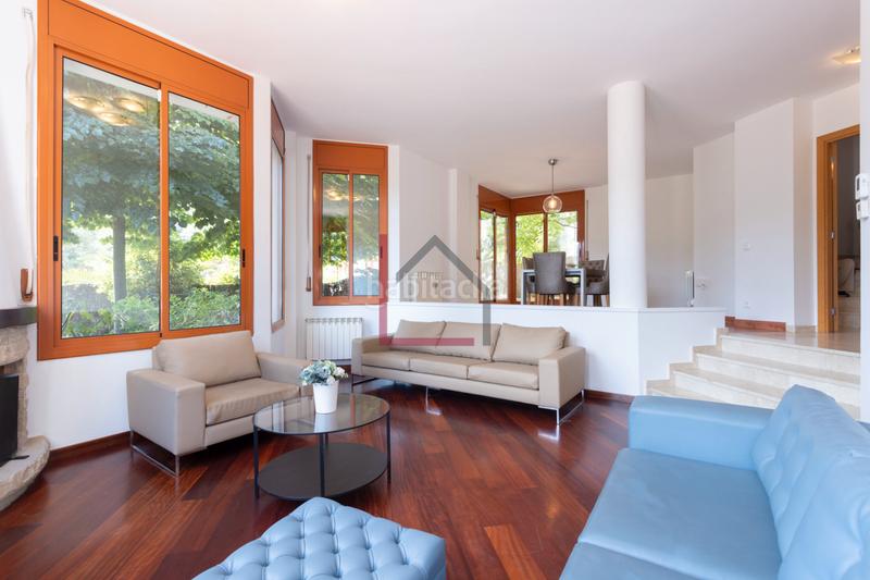 Foto 13978b3f-c38b-4469-ad39-ad06b17f35bd. Chalet mit heizung parking in Vallvidrera - Tibidabo - Les Planes Barcelona