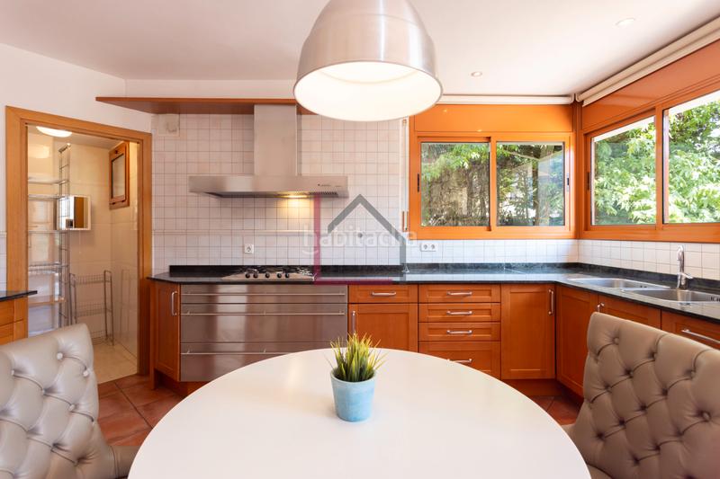 Foto 7308ec43-6925-4f7f-99f6-bdfbbd6ff2c6. Chalet mit heizung parking in Vallvidrera - Tibidabo - Les Planes Barcelona