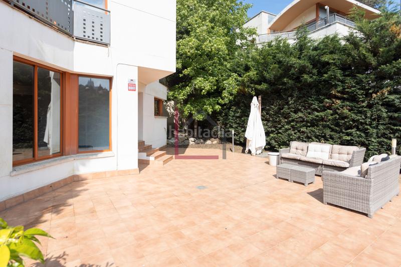 Foto 852b9ce4-a782-45f0-a179-6be3a624bc0e. Chalet mit heizung parking in Vallvidrera - Tibidabo - Les Planes Barcelona