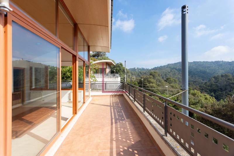 Foto bfd4f490-42bd-432b-b22f-c448d315f3bb. Chalet with heating parking in Vallvidrera - Tibidabo - Les Planes Barcelona