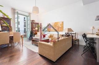 Etagenwohnung in Carrer d'Avinyó