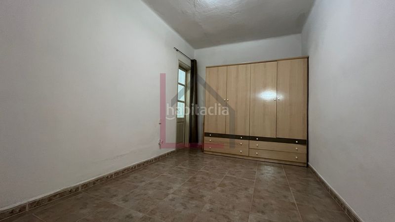Foto 0ed226b6-1af5-4ff0-b987-d0775ef92a48. Pis a Sants Barcelona