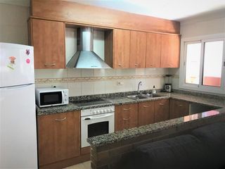 Location Appartement  Carrer joaquim ruyra i oms. Piso de 3 habitaciones en montilivi