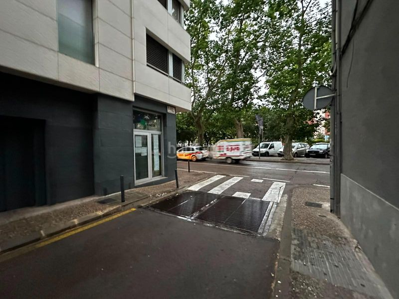 Foto 37156755-7ba9-40ac-8fac-2f993955634f. Alquiler parking coche plaza de aparcamiento para coche en Girona