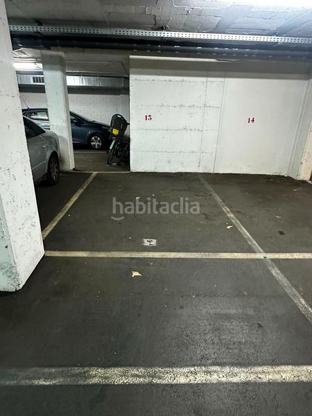 Foto 7bf83e84-5930-4036-950c-535d8109eb93. Alquiler parking coche plaza de aparcamiento para coche en Girona