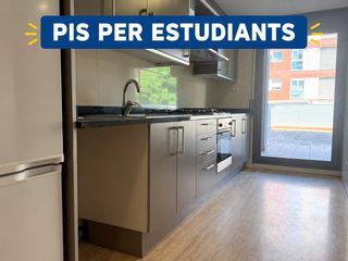 Location Appartement  Carrer pr francesc macia. Piso para estudiantes!!!!!!!!!