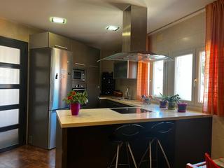 Maison jumelée à Cabanyes-Mas Ambrós-Mas Pallí. Casa de pueblo a 5 minutos de la playa