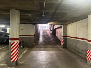 Lloguer Aparcament de moto a Calle antoni rovira i virgili 7. Parking para motos en alquiler en maristes
