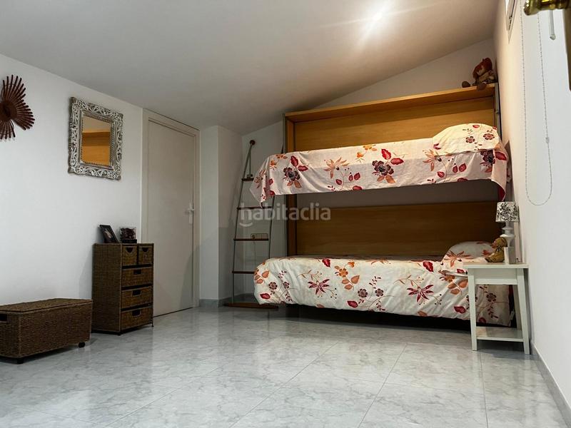 Foto 1eacfd4a-d1ef-4243-bc95-93a178884e25. Casa adossada amb calefacció aparcament a Veïnat Salt