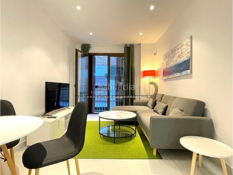 Foto 46a948cc-41ea-4180-b048-179562544dc8. Alquiler piso en de la reina amàlia 9 piso 2 habitaciones alquiler en Barcelona