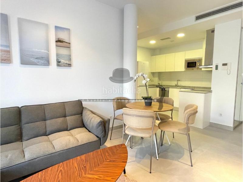 Foto 70f9a872-94b9-4a45-852a-9c40fc3d0cae. Alquiler piso en de la reina amàlia 9 piso 2 habitaciones alquiler en Barcelona