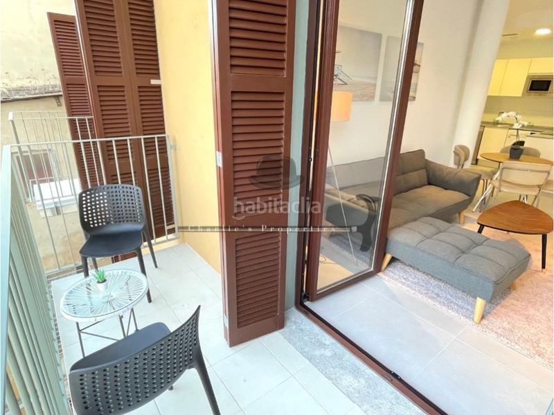 Foto b4fc9c4b-f42c-407b-bca1-2292522b6ae9. Miete etagenwohnung in de la reina amàlia 9 in Raval Barcelona