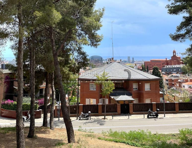 Foto ccf1df7d-ad05-4e63-be60-aab4b3814b8e. Piso en La Font d´en Fargues Barcelona