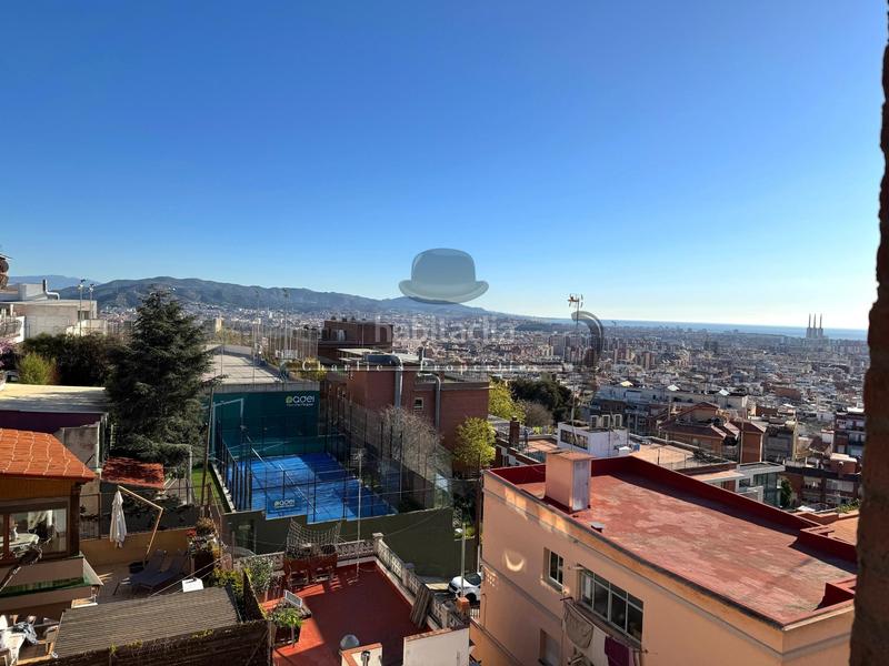 Foto ecd594a0-6056-439f-8950-4afc67e1178c. Àtic amb calefacció aparcament piscina a La Font d´en Fargues Barcelona