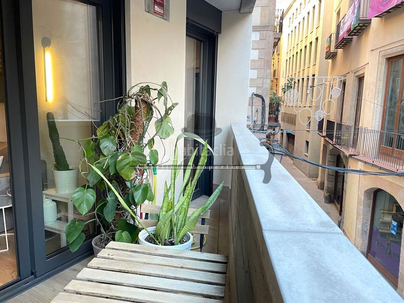 Foto d5505cee-d32a-4405-8360-24bdd7d96cb2. Piso en Gòtic Barcelona