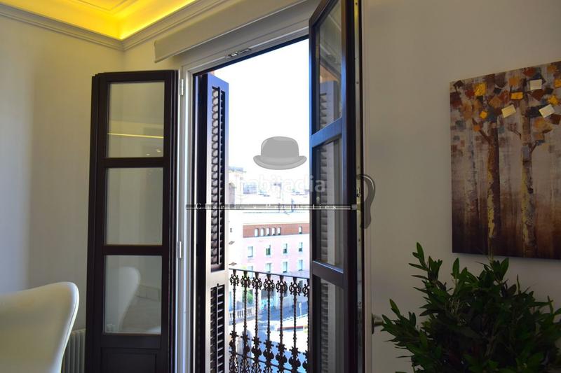 Foto e5a36d5c-a8eb-40d3-bc43-da3f1d1c9437. Location appartement dans ronda de la universitat 2 dans Barcelona