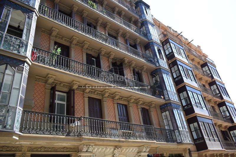 Foto b9c83f04-f28e-4979-88ec-7c5994b03dea. Lloguer pis a ronda de la universitat 2 a Dreta de l´Eixample Barcelona