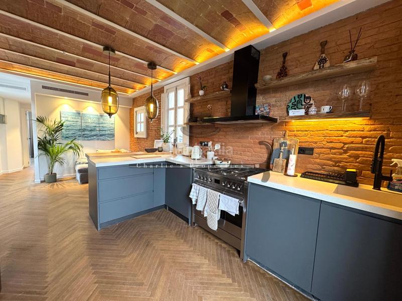 Foto 38ea8fb8-2eea-4353-9f46-b0e12ee2ce5d. Miete dachwohnung mit heizung in Dreta de l´Eixample Barcelona