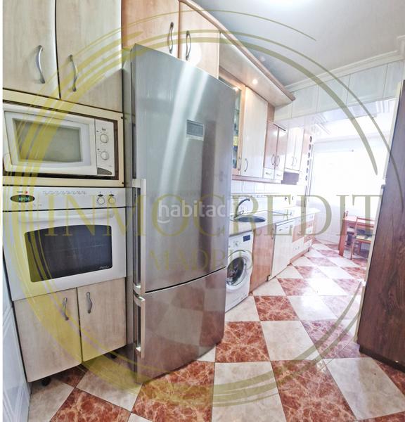 Foto 80a9fa7d-5417-492b-950c-7b3869f9def3. Appartamento con piscina in Sur - PAU 4 Móstoles