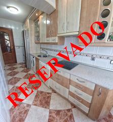 Pis en Sur - PAU 4. Gran piso de 4 dormitorios y 2 baos