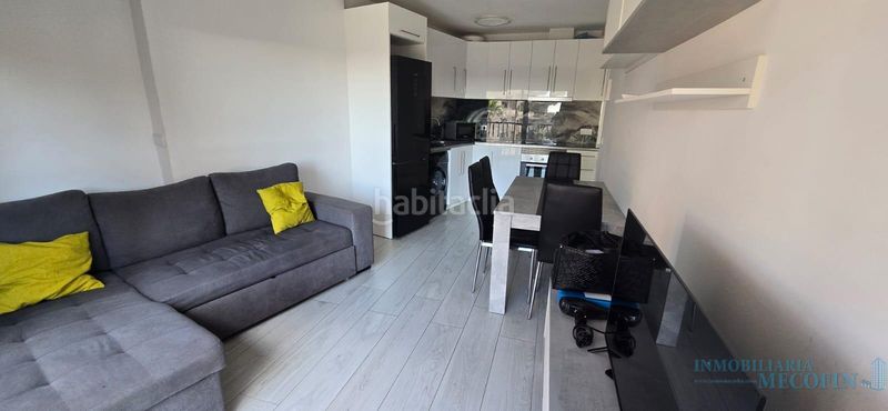 Foto f0b94ce2-a2ce-4bfb-83a2-2dbf71a63145. Pis amb piscina a Juzgados - Plaza de Toros Benidorm