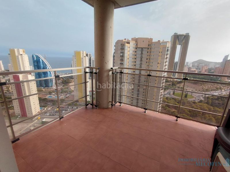 Foto b2abd346-2a21-425e-9377-1938411e58b8. Pis amb aparcament piscina a Via Parque Benidorm