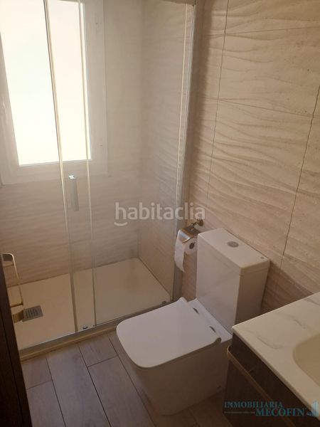 Foto c68cfd4f-d295-46b3-ac18-8dae66a00a58. Casa amb aparcament piscina a balcón de Finestrat-terra marina Finestrat