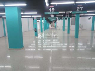 Local Comercial en Barrio de Campanar. Bajonave venta con inquilino zona campanar