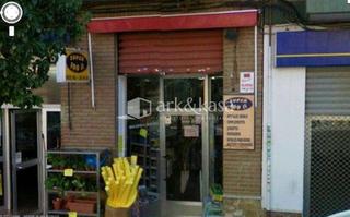 Local Comercial en El Mercado. Bajo venta en manises