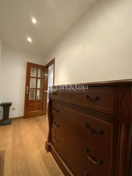 Foto 265b6b52-0a3e-4d9b-b351-4853259add84. Alquiler piso alquiler de piso con garaje en emilio lluch. Vara de Quart. patraix. en Valencia