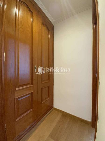 Foto 326fa210-18df-4980-b3dd-4dffd64ecd6d. Alquiler piso alquiler de piso con garaje en emilio lluch. Vara de Quart. patraix. en Valencia